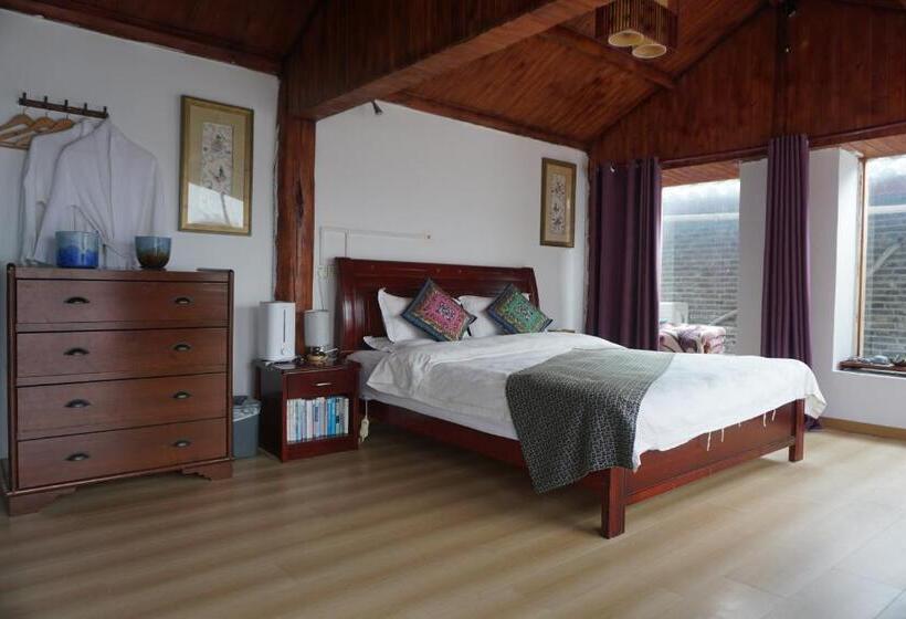 Пансион Jayden Naxi Lodge臣安土木纳西小院 Namaste
