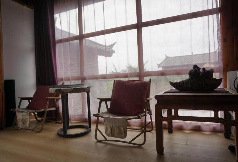 Пансион Jayden Naxi Lodge臣安土木纳西小院 Namaste