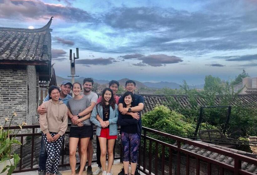 Пансион Jayden Naxi Lodge臣安土木纳西小院 Namaste