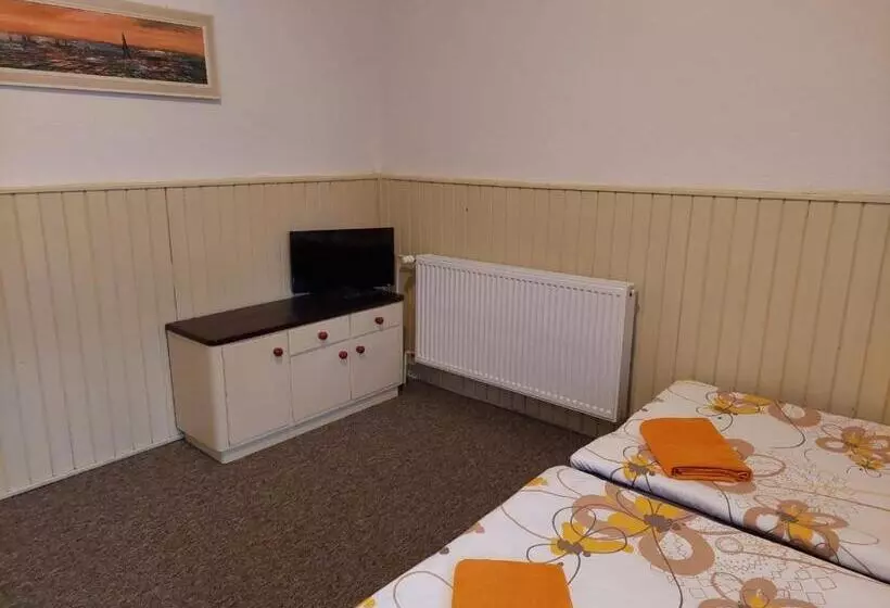 Majatalo Penzion Manský Dvůr