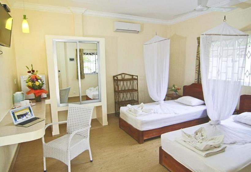 Pensão Sunset Lounge