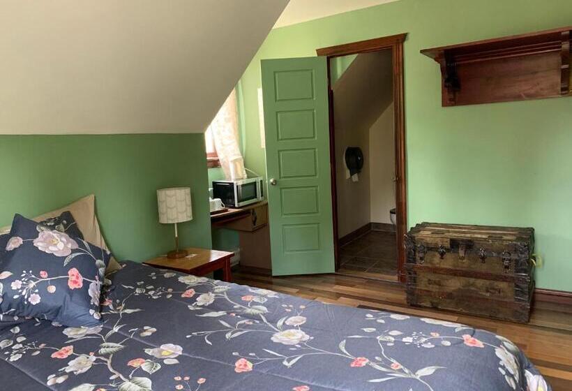 فندق صغير L'auberge Refuge Du Trappeur