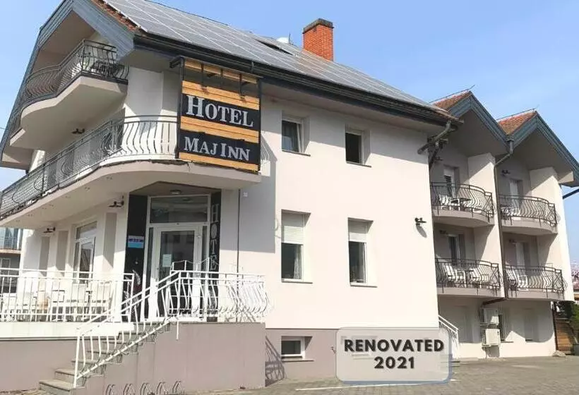 هاستل Maj Inn