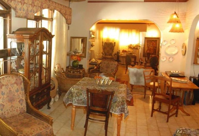 膳宿费 Bezuidenhout Guest House