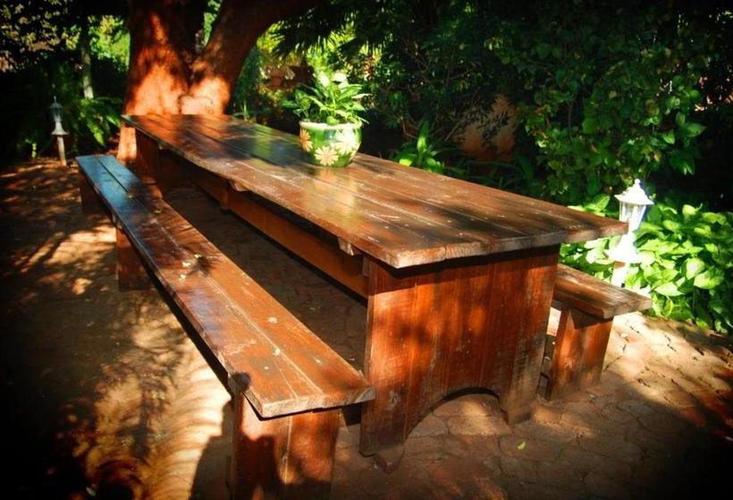 膳宿费 Bezuidenhout Guest House