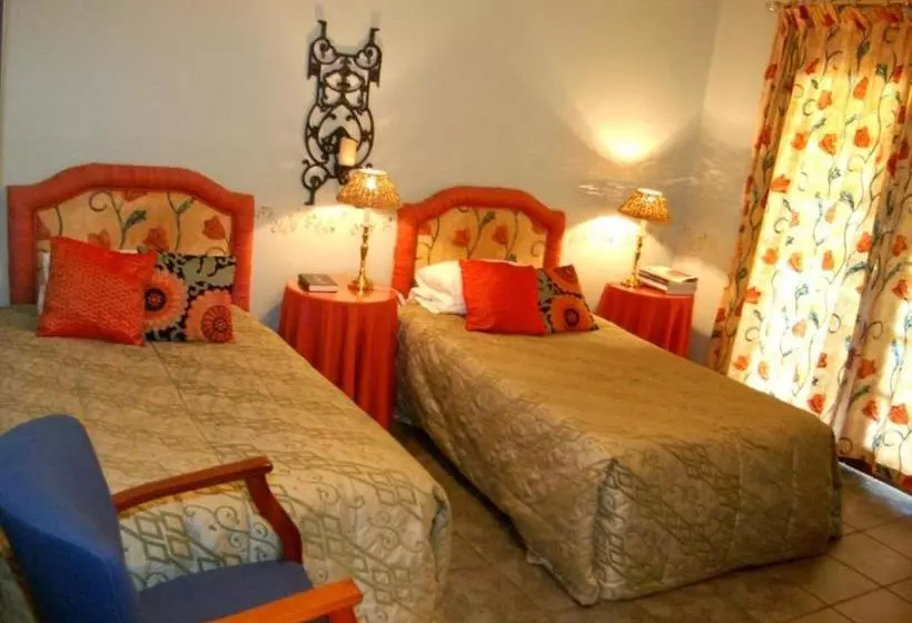 ペンション Bezuidenhout Guest House