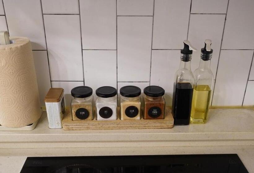 פנסיון Hannahstay Women Only Guesthouse