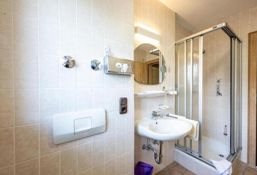 بنسيون Haus Widdersteinblick