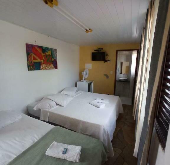 پانسیون Pousada Aliens