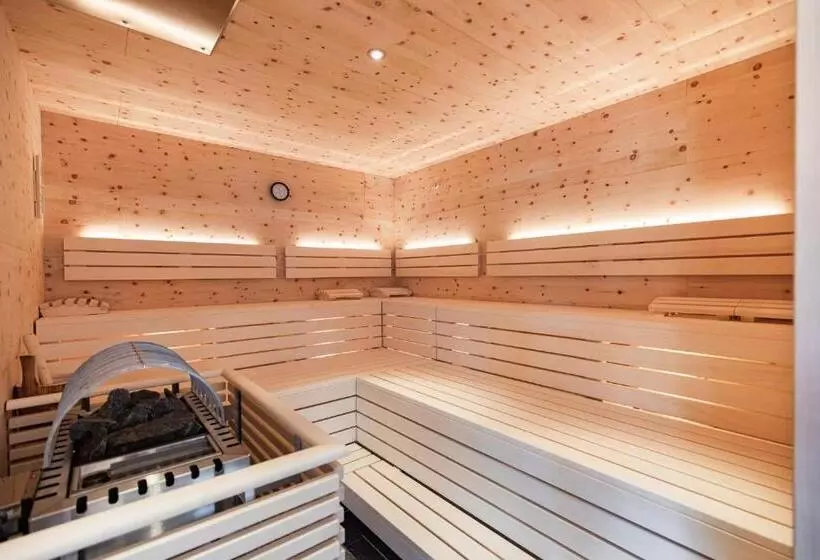 پانسیون Rohrmooser Schlössl