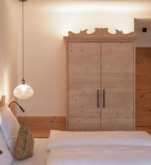 بنسيون Rohrmooser Schlössl