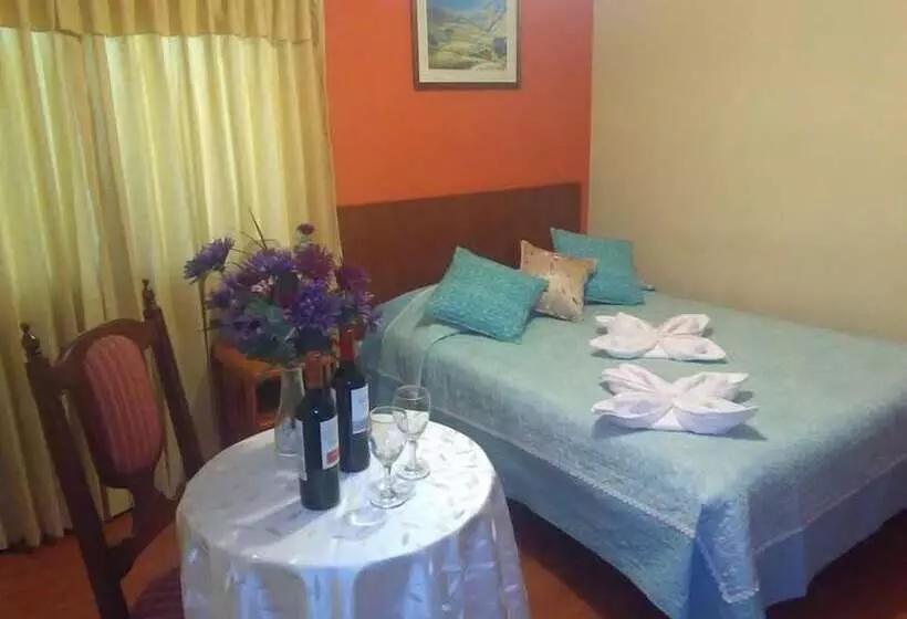 پانسیون Royal Village Guest House