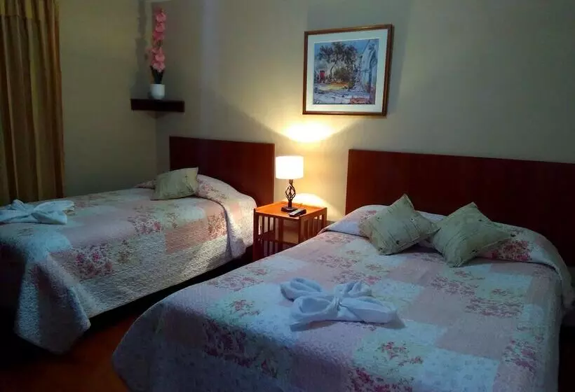 پانسیون Royal Village Guest House