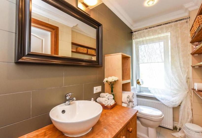 پانسیون Spicīte