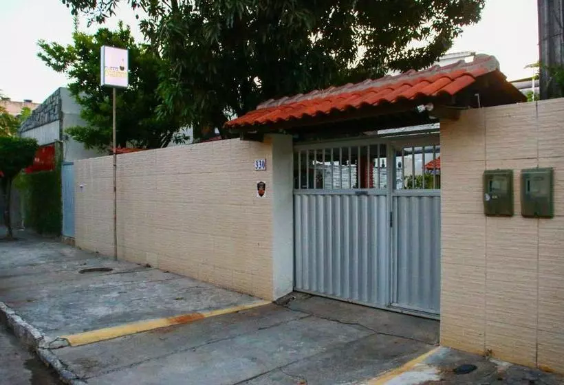 ペンション Suites Carioca