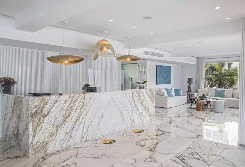 Hotelli Kokkinos Boutique