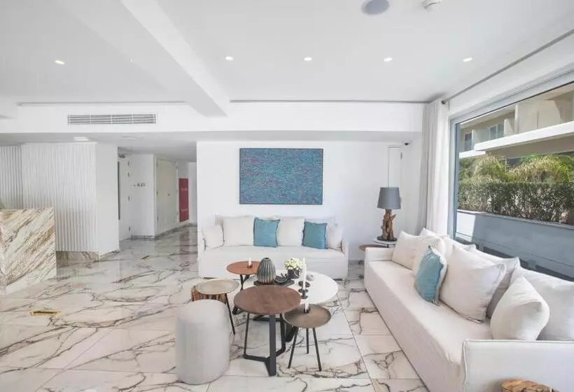 Hotelli Kokkinos Boutique