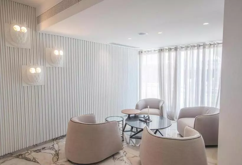 Hotelli Kokkinos Boutique