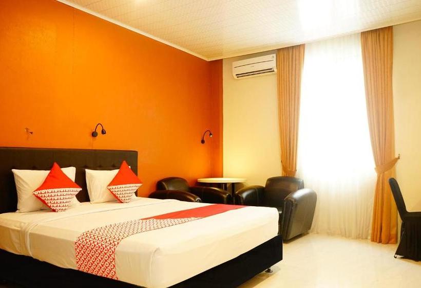 בית מלון כפרי Oyo 629 Grand Vella