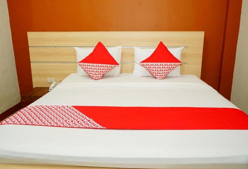 בית מלון כפרי Oyo 629 Grand Vella