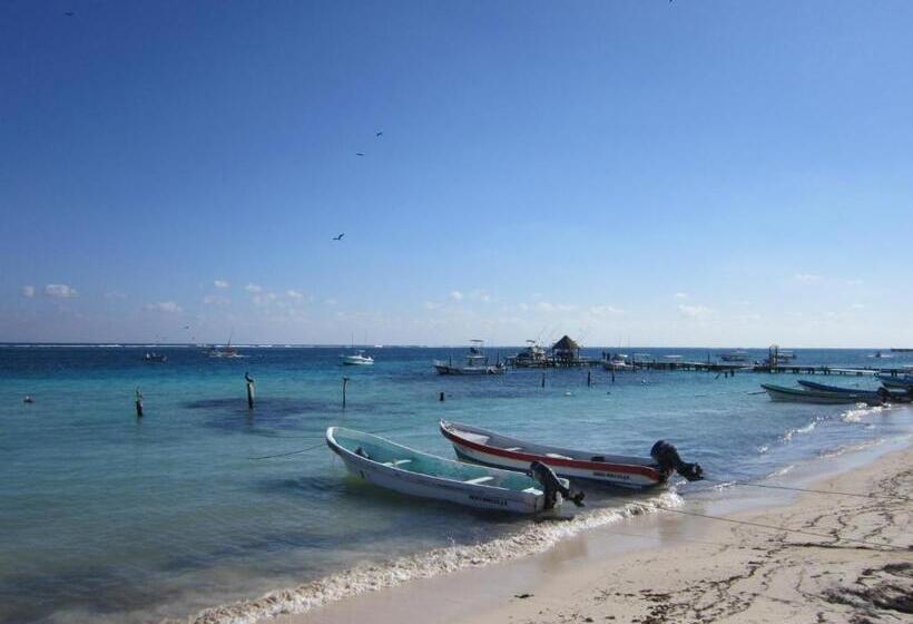 بنسيون Buenos Días Guest House