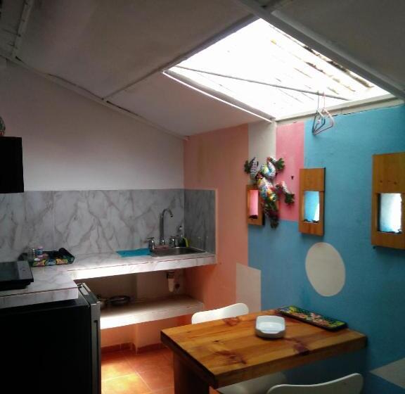 펜션 Buenos Días Guest House