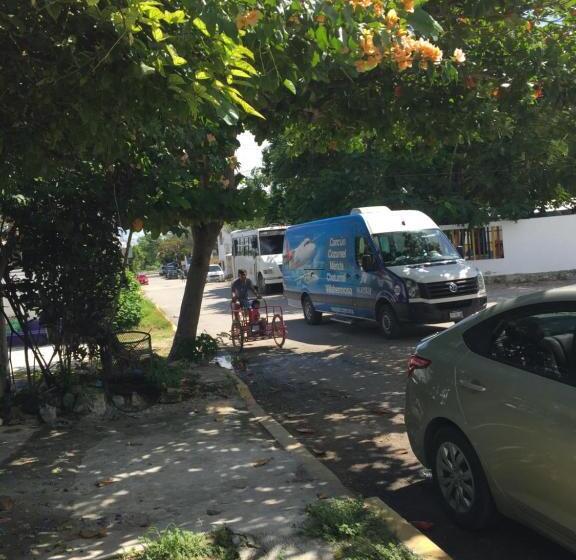 بنسيون Buenos Días Guest House