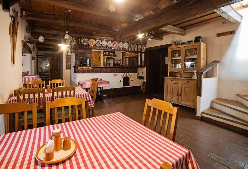 بنسيون Penzión Starý Hostinec