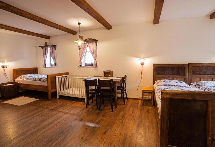 بنسيون Penzión Starý Hostinec