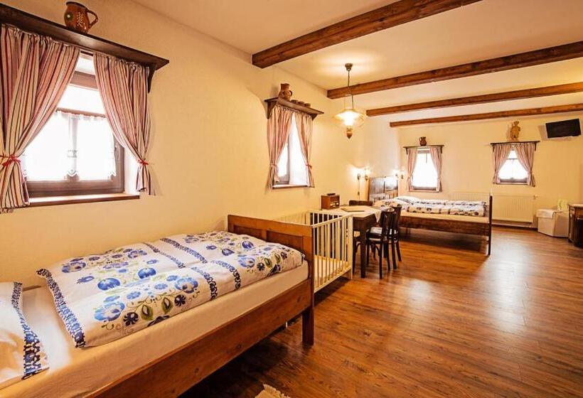 بنسيون Penzión Starý Hostinec