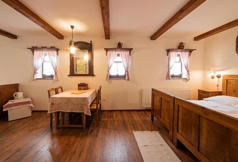 بنسيون Penzión Starý Hostinec