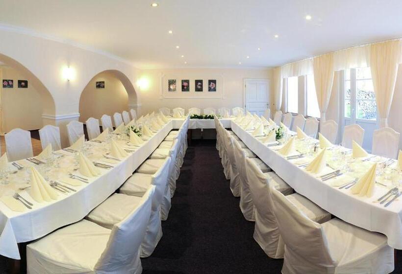 פנסיון Penzion A Restaurace Nad Hradem