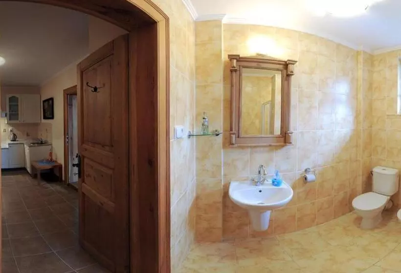 ペンション Penzion A Restaurace Nad Hradem