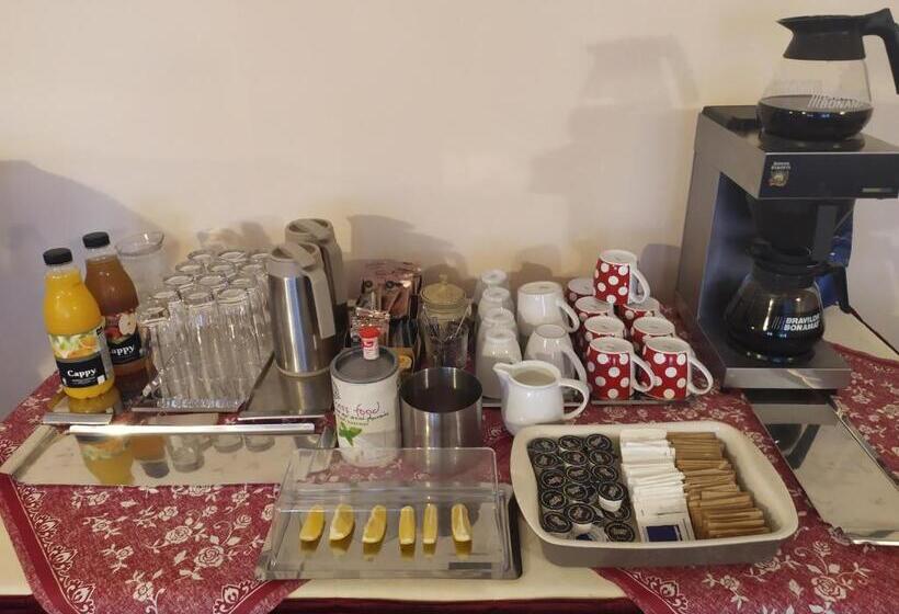 פנסיון Penzion A Restaurace Nad Hradem