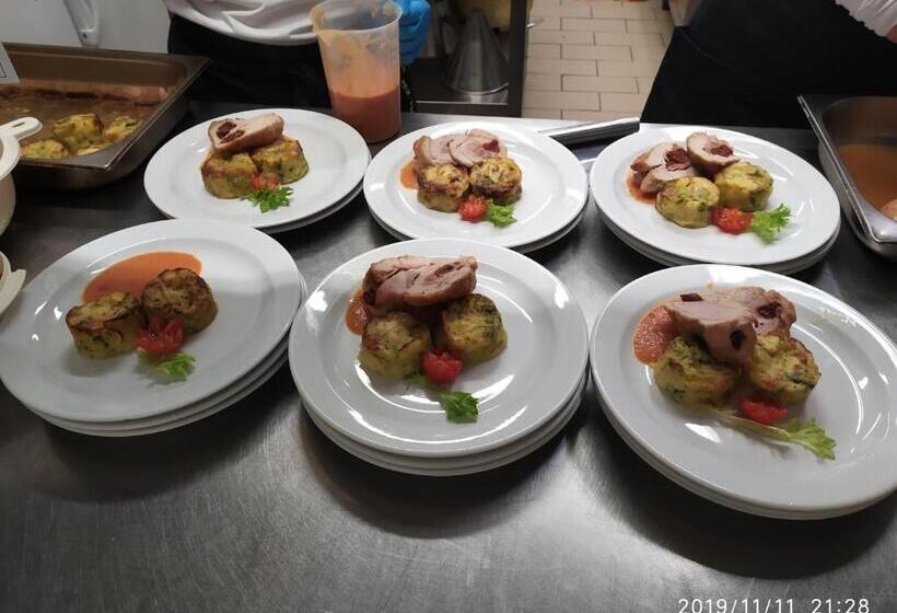 פנסיון Penzion A Restaurace Nad Hradem