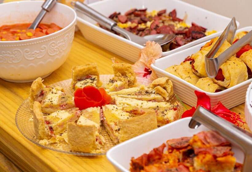 بنسيون Pousada Manaia