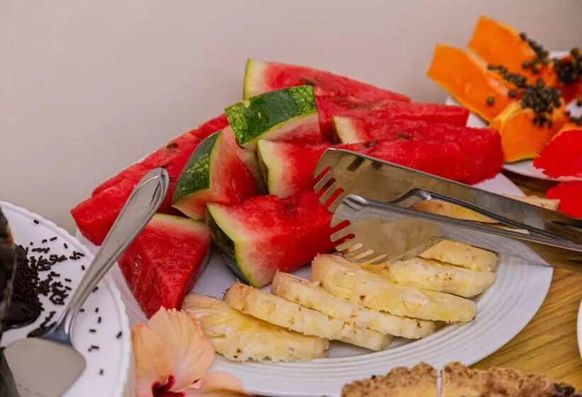 پانسیون Pousada Manaia