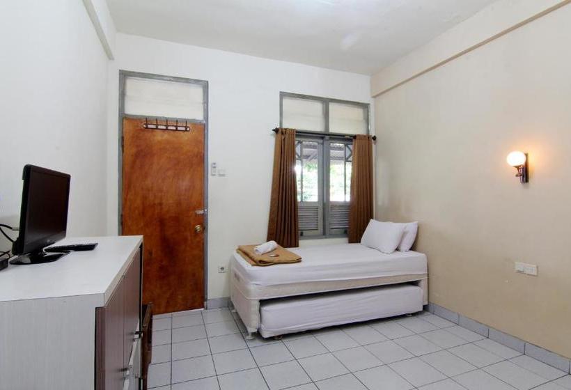 펜션 Wisma Sargede