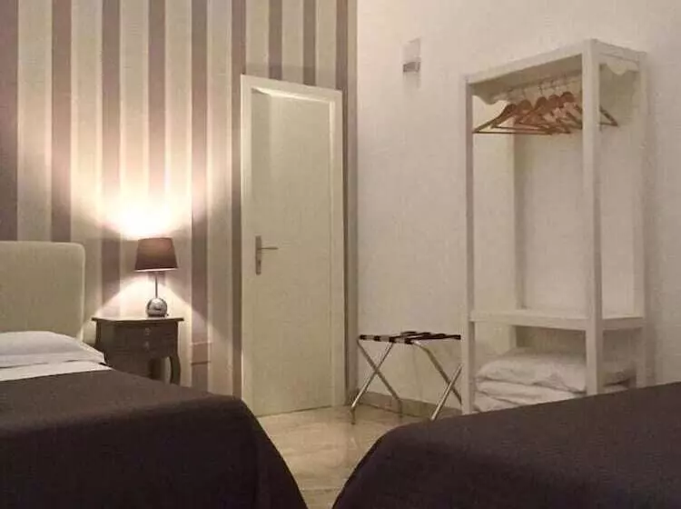 تختخواب و صبحانه Dimora San Biagio Suites&apartment