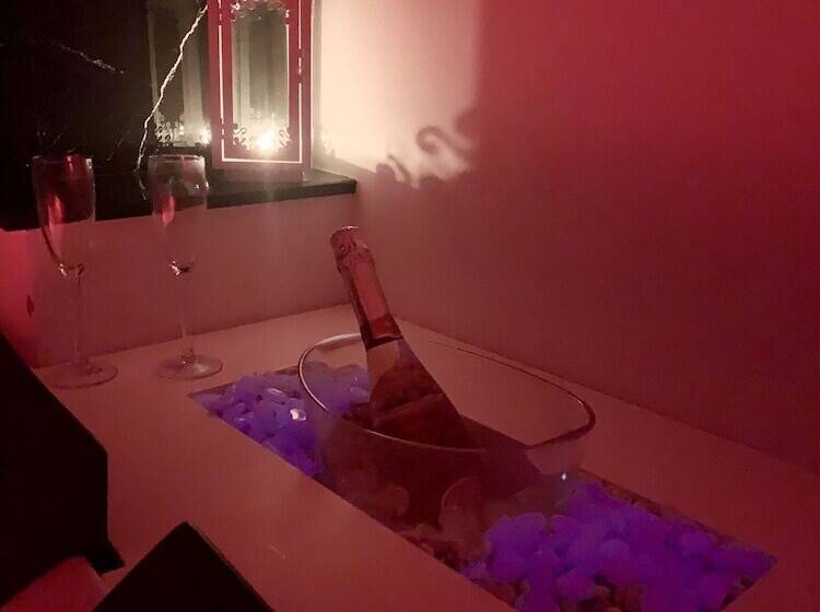 تختخواب و صبحانه Dimora San Biagio Suites&apartment