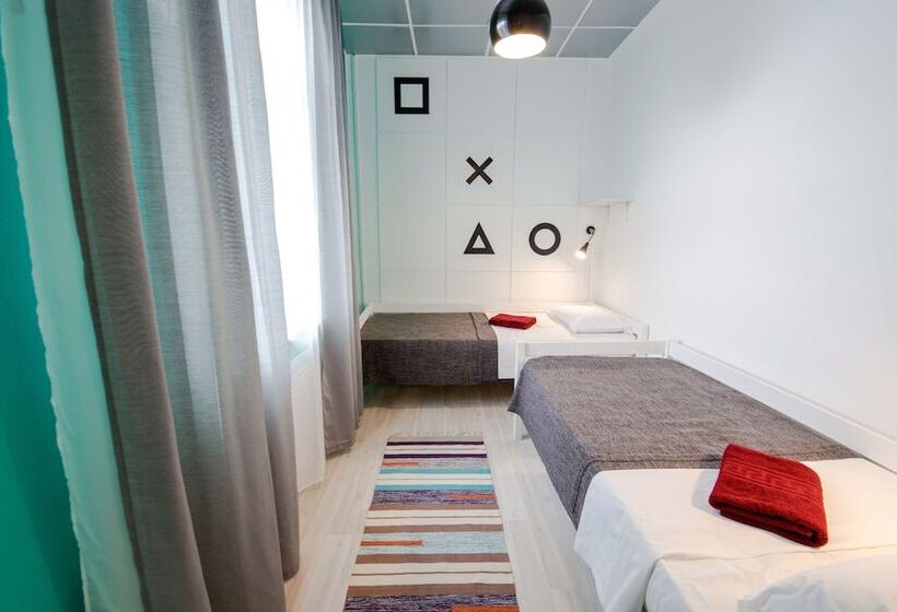 בית מלון כפרי Artist Hostel On Kazansky