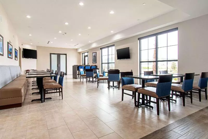 ホテル Comfort Suites Humble Houston Iah
