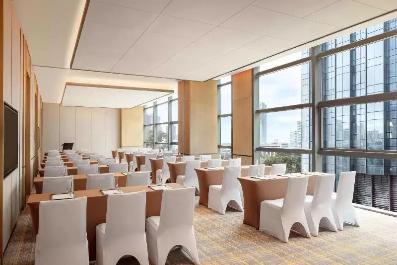 ホテル Courtyard By Marriott Shenzhen Bay