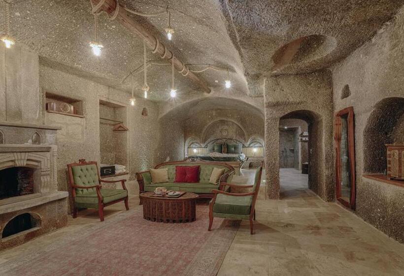 هتل Hera Cave Suites