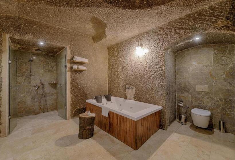 هتل Hera Cave Suites