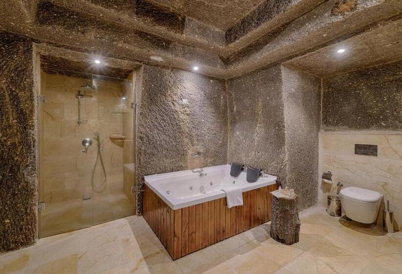 هتل Hera Cave Suites