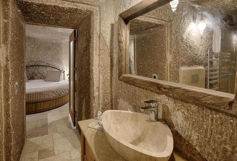 هتل Hera Cave Suites