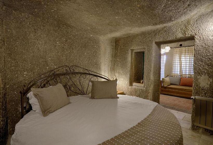 هتل Hera Cave Suites