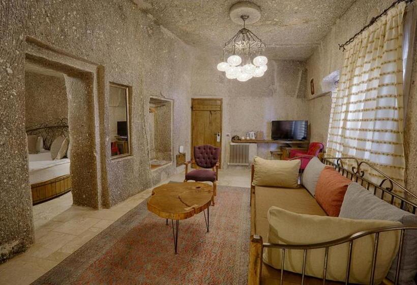 هتل Hera Cave Suites