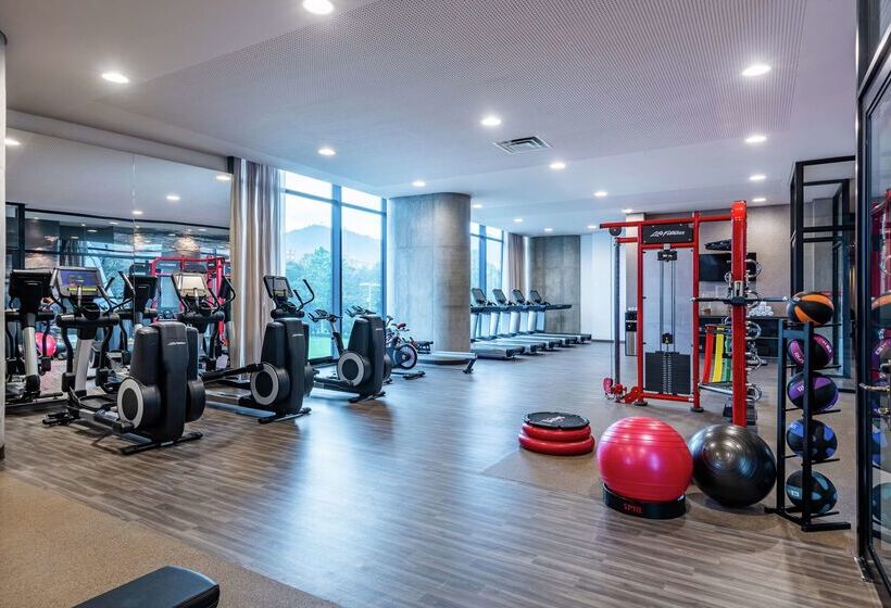 בית מלון כפרי Hilton Bogota Corferias